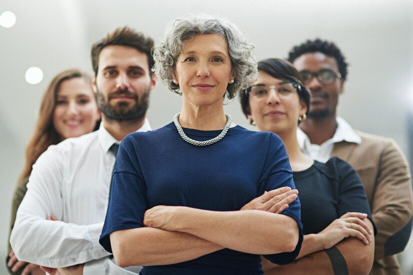 Equipo de profesionales senior liderado por una experta con amplia experiencia